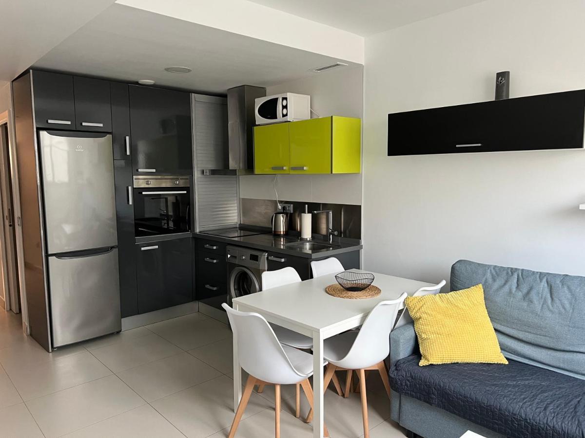 Beach Apartment Torrevieja Buitenkant foto