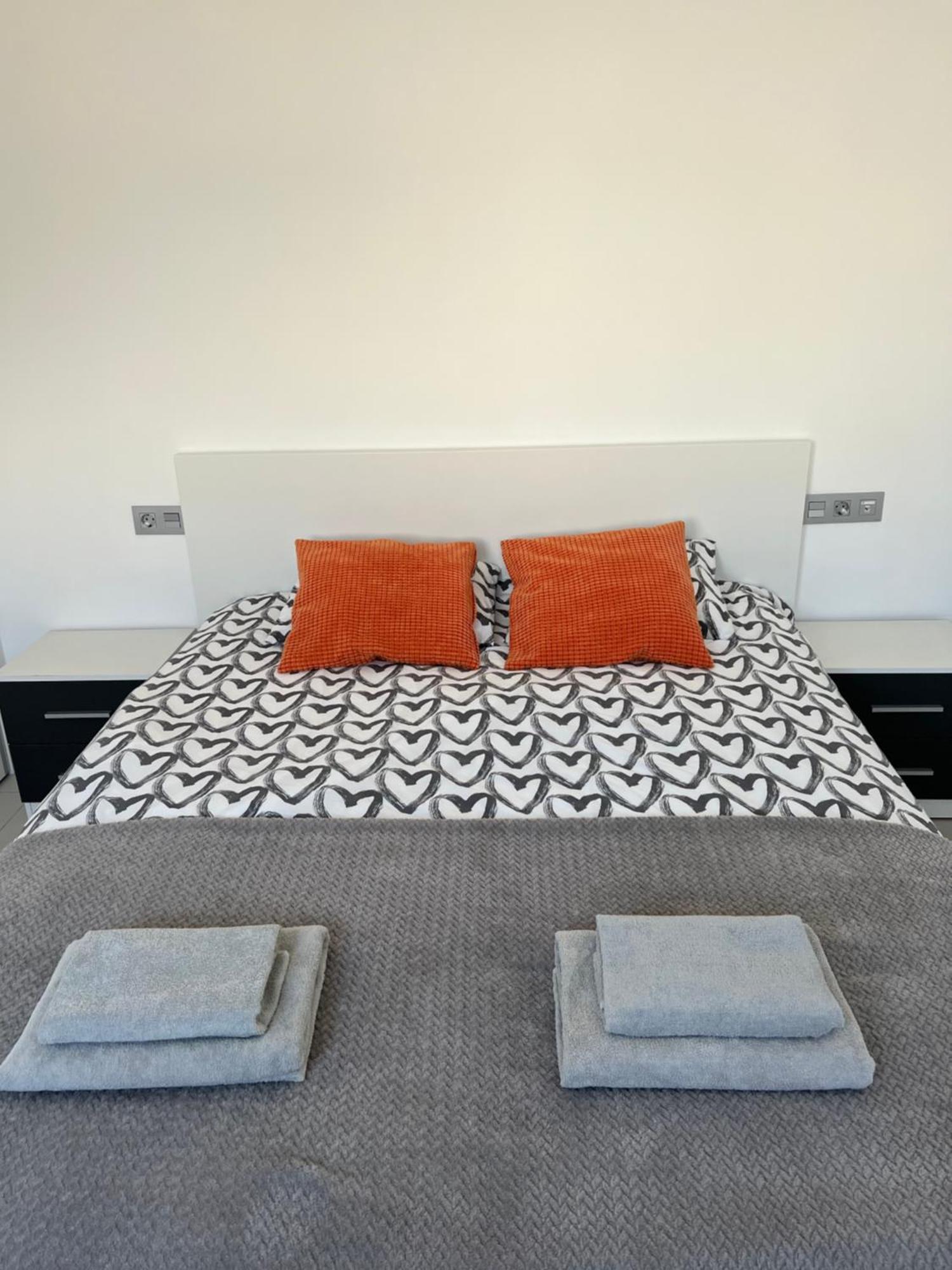 Beach Apartment Torrevieja Buitenkant foto